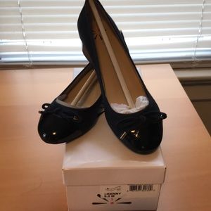 Isaac Mizrahi Kenny Natural Suede Pump